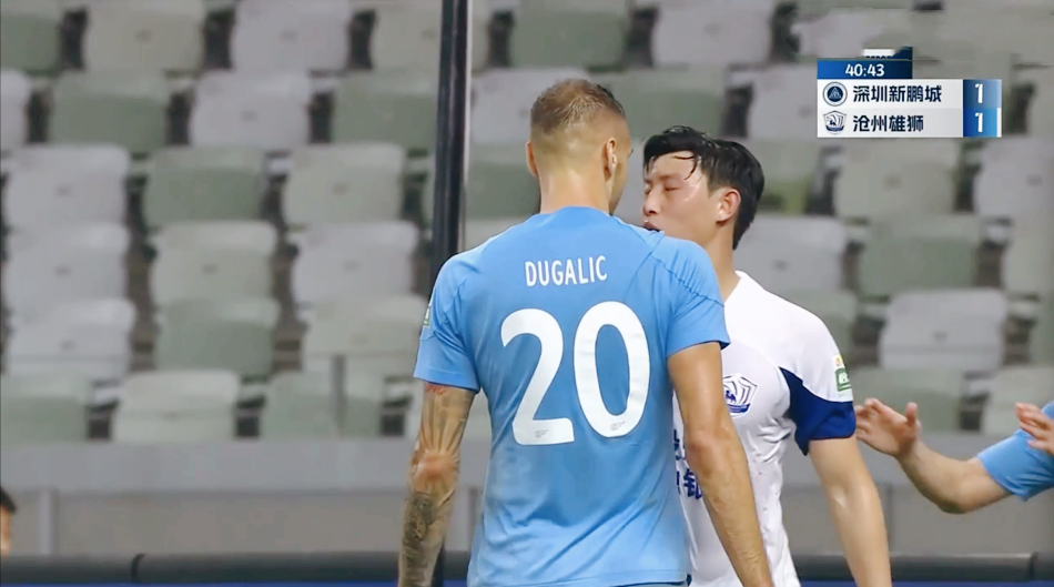 包含田径小组赛焦点战:雪域雄狮队翻盘天山雷豹队,外线火力全开。宿敌对话再升级的词条 包含田径小组赛焦点战:雪域雄狮队翻盘天山雷豹队,外线火力全开。宿敌对话再升级的词条