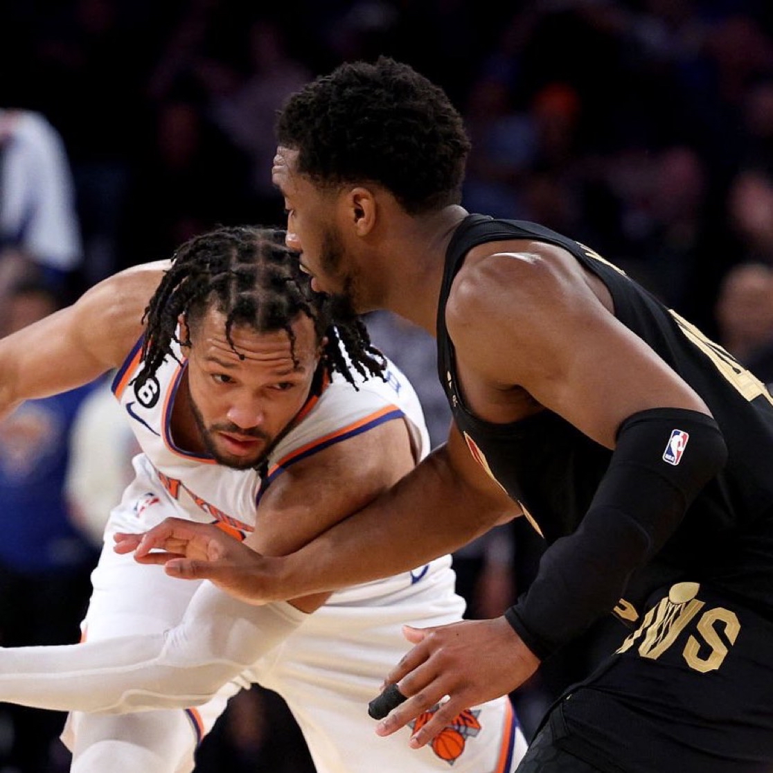 包含今夜突围战来临，纽约尼克斯围绕NBA季后赛状态回暖，管理层满意，球队文化再被提及的词条