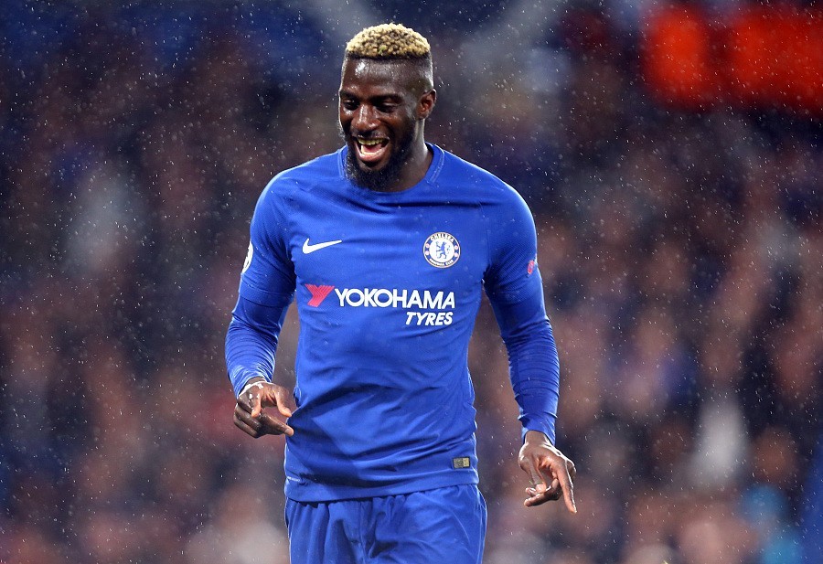  密尔沃基雄鹿训练开放日，清晨调整名单引欢呼，英超在即，细节决定成败