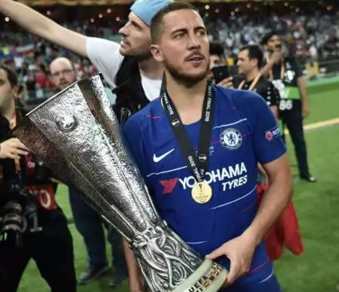 包含切尔西发布备战花絮；清晨官宣签约；德国杯任务艰巨；细节决定成败的词条